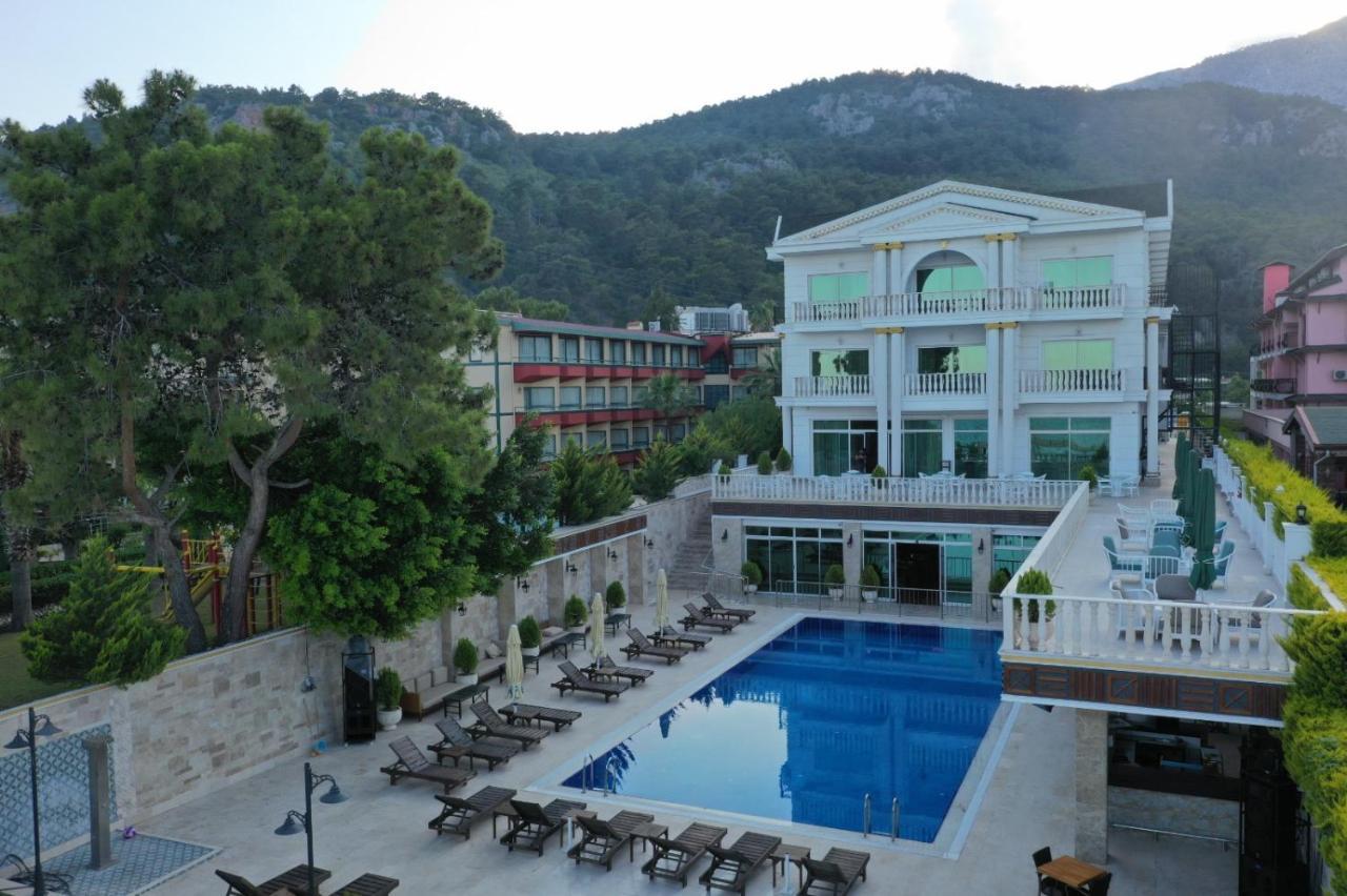 La Hoya Beach Hotel Белдиби Екстериор снимка