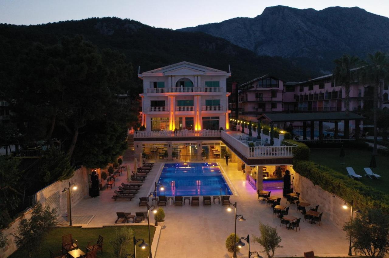 La Hoya Beach Hotel Белдиби Екстериор снимка