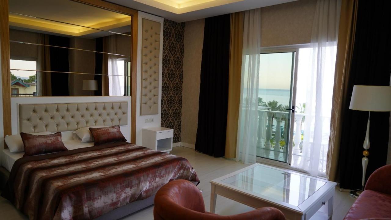 La Hoya Beach Hotel Белдиби Екстериор снимка